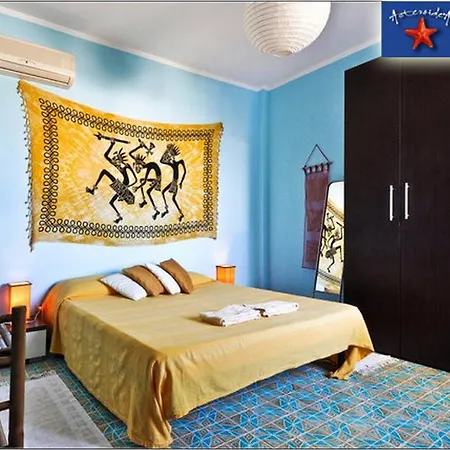 Asteroidea Couette-café Alghero