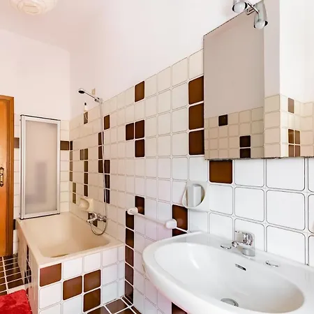 Asteroidea Bed & Breakfast 3*