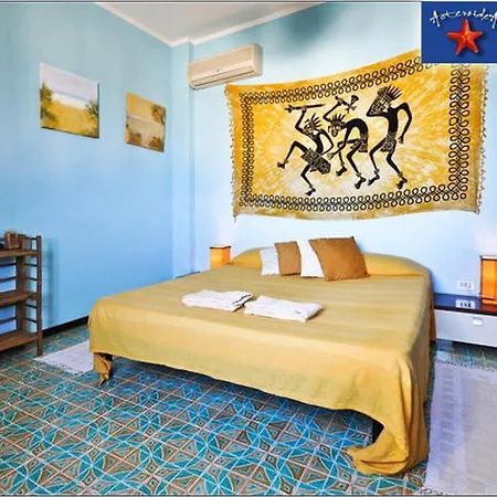 Bed & Breakfast Asteroidea *